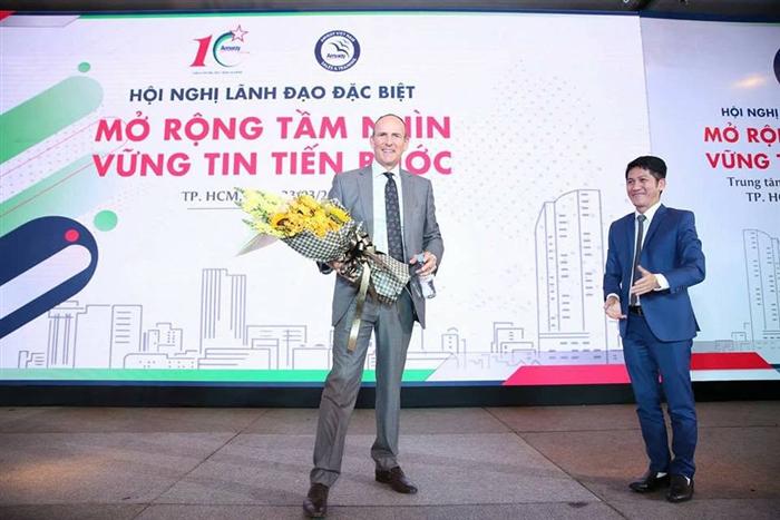 Hội nghị lãnh đạo Amway 10 năm